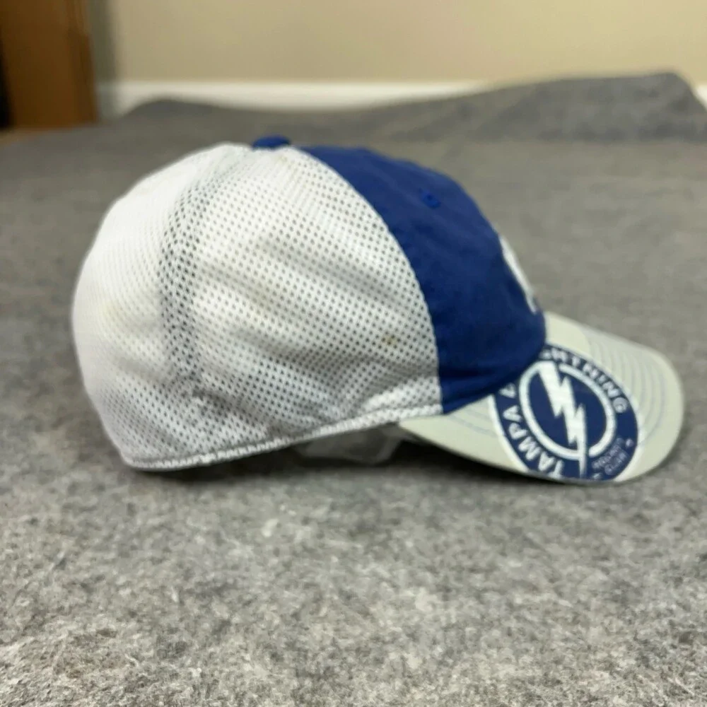 Tampa Bay Lightning Hat Cap Fitted Mens Small‎ Blue White NHL Hockey Reebok Mesh